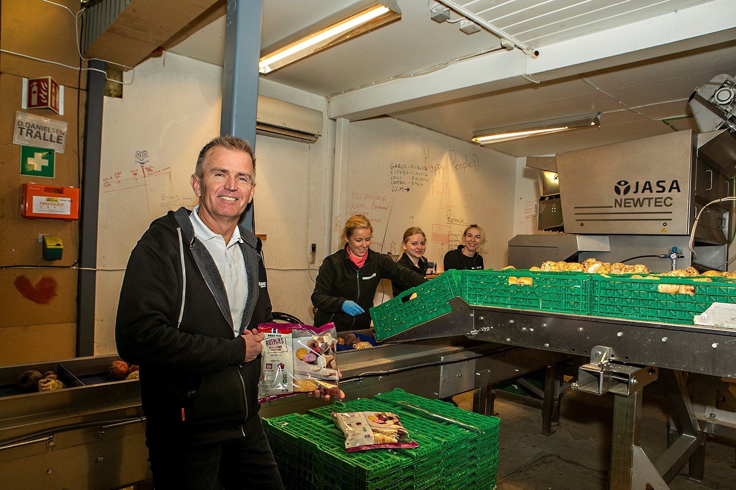 Bildet viser Rober Lindgjerdet under rotmiksproduksjon